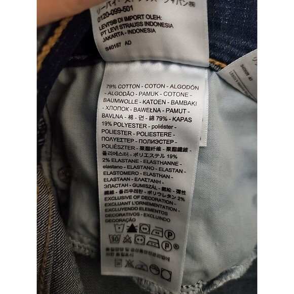 Levis Bermuda Denim Shorts Womens 27 Blue Cuffed Embroidered Stretch - Picture 8 of 10